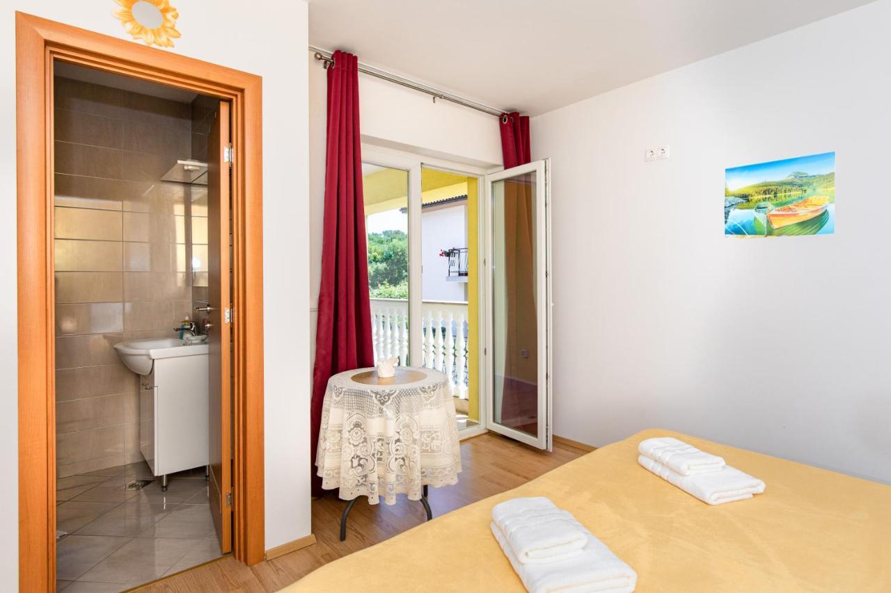 Vila Panorama By El-Pi Tours Malinska Exterior photo